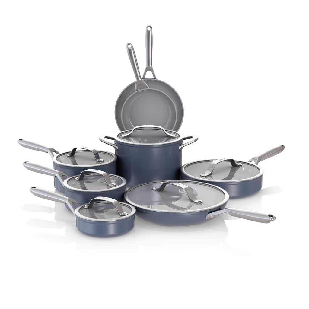 Ninja Ceramic Pro 11Piece Cookware Set, NonStick Pots & Pans Set with Glass Lids, Nontoxic, PTFE Free, Ceramic Coated, Oven Safe, All Stovetops & Induction Compatible, British Racing Green, CW39011GN